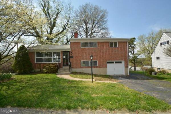 10 HILLTOP PL, Catonsville, MD 21228