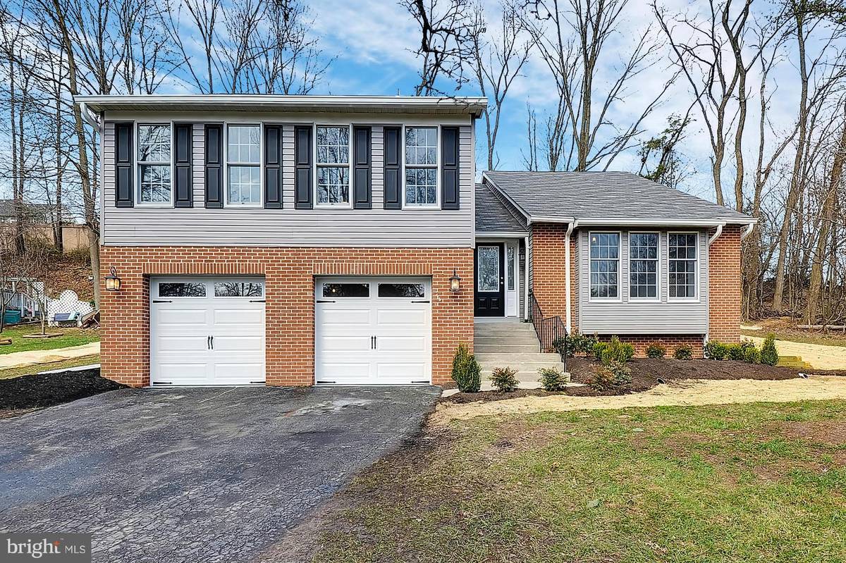 Lutherville Timonium, MD 21093,8 HUNTERS CT