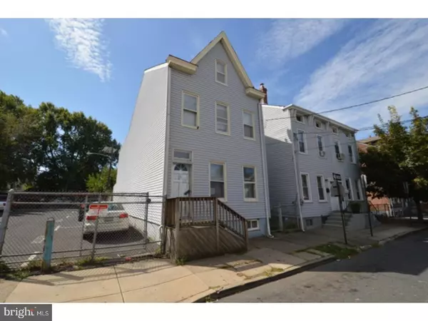 39 GRAND ST, Trenton, NJ 08611