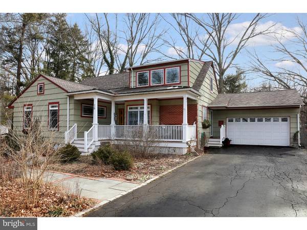 16 MAPLE LN, Hopewell, NJ 08534