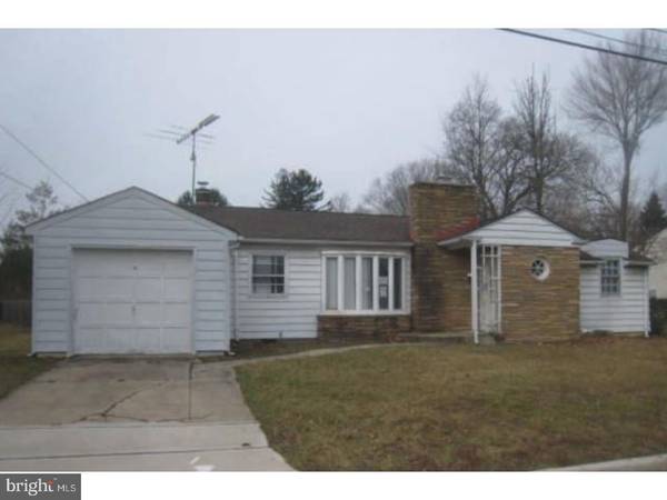 6 PERSHING AVE, Hightstown, NJ 08520