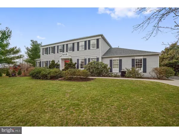 5 FARMINGTON CT, West Windsor, NJ 08550