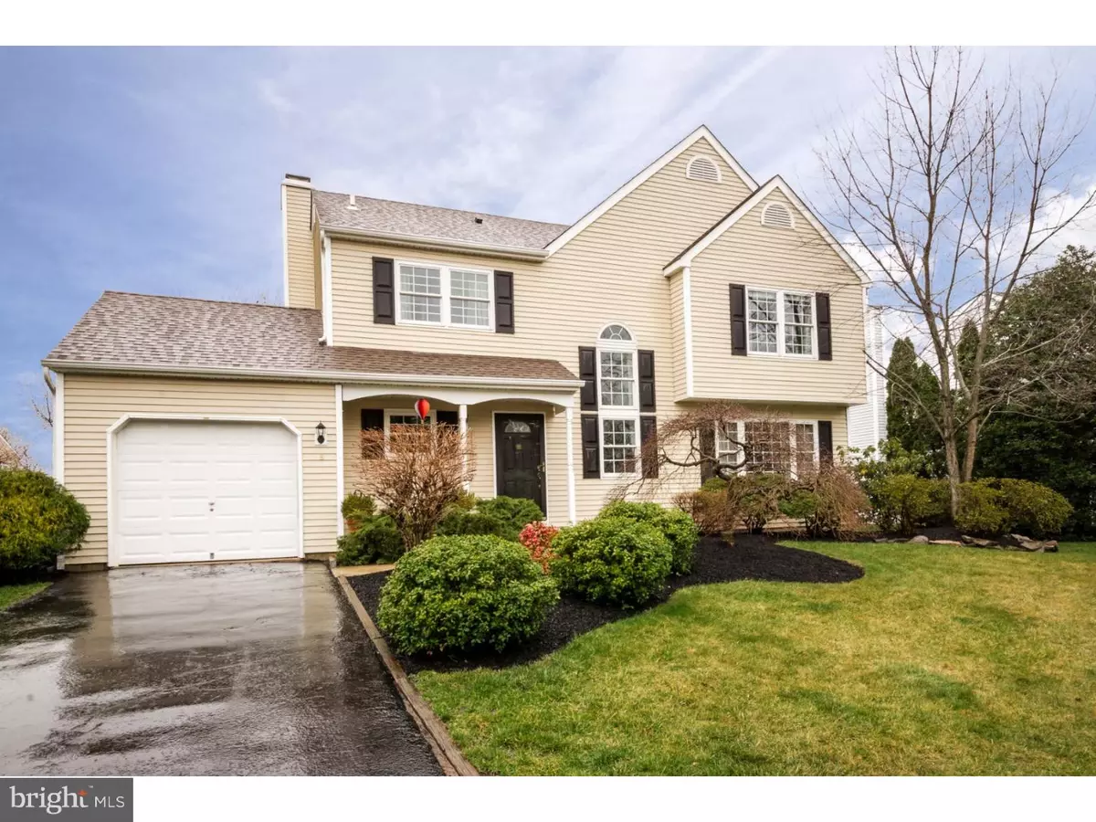 Hamilton Township, NJ 08690,8 COUNTRY LN