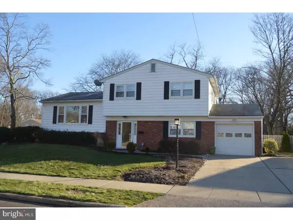 27 LAWNSIDE DR, Lawrenceville, NJ 08648