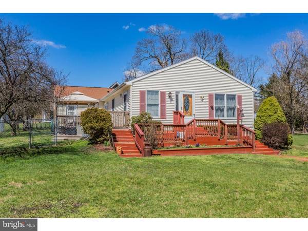 6 1ST ST, Hopewell, NJ 08525