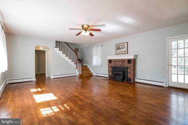 24 DUNVEGAN RD, Catonsville, MD 21228