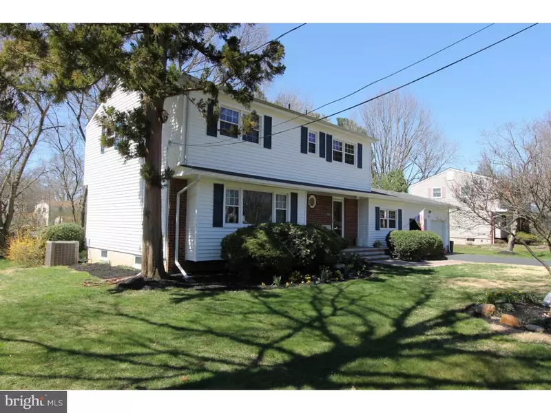 6 DEBBIE LN, East Windsor, NJ 08520