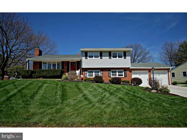 2 HEATHER DR, Ewing Twp, NJ 08638