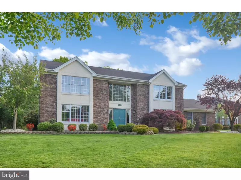 5 CHESTNUT CT, West Windsor, NJ 08550