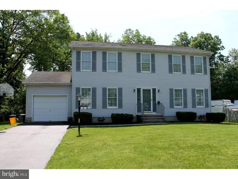 8 EWINGVILLE RD, Ewing, NJ 08638