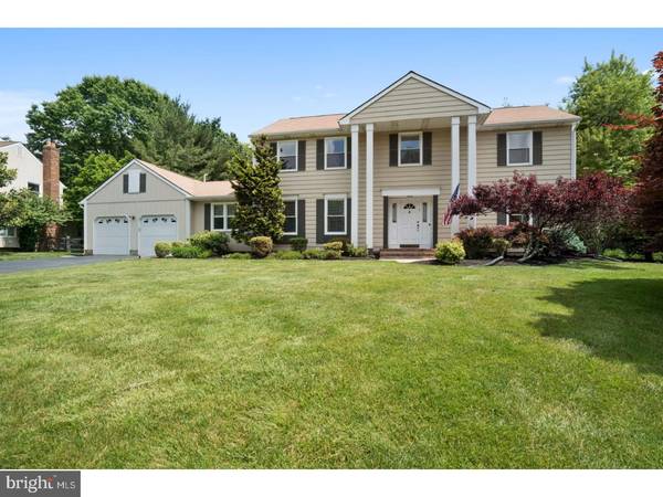 9 CANDLEWOOD DR, West Windsor, NJ 08550