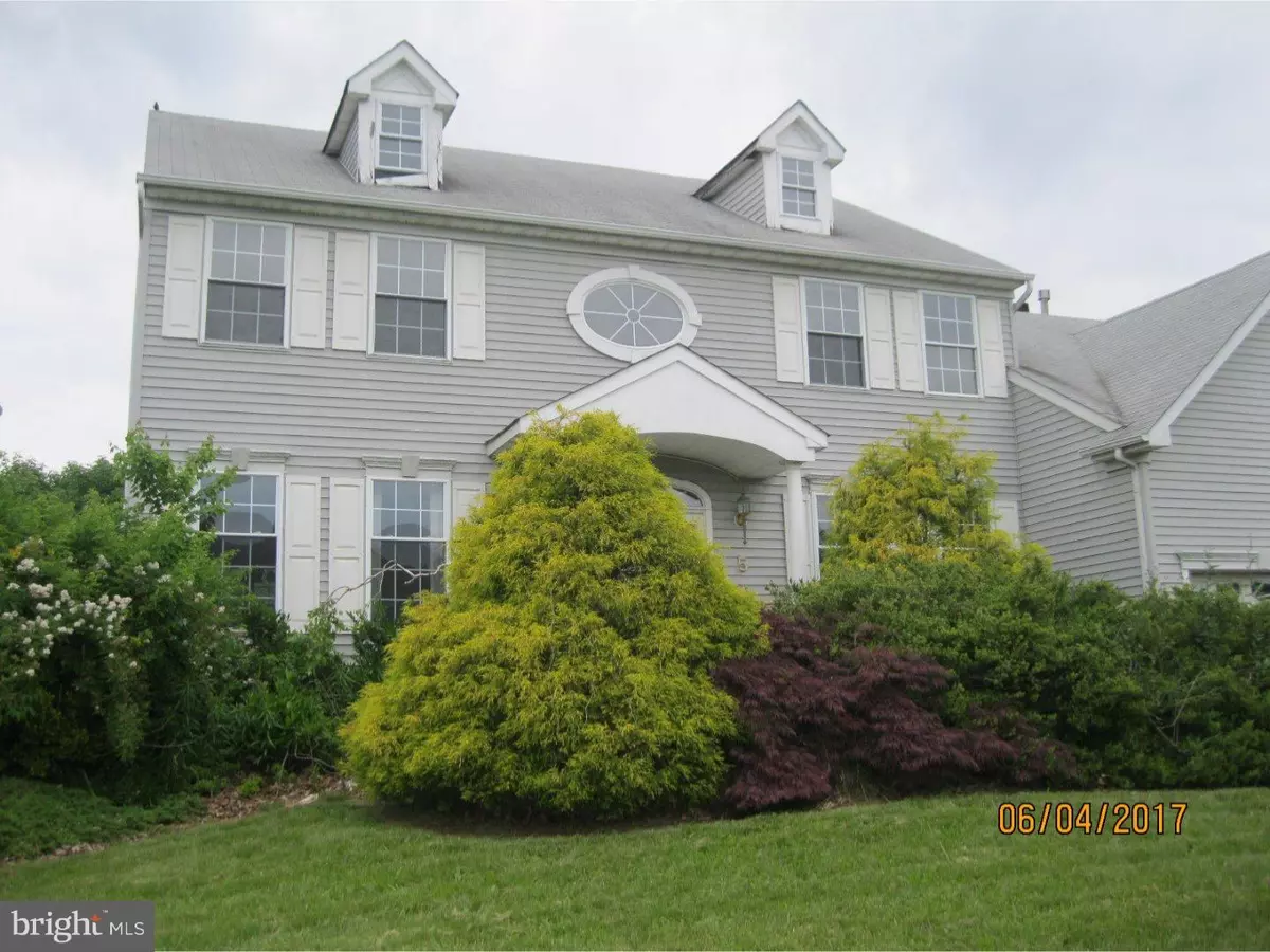 Hightstown, NJ 08520,5 CARRIAGE CT