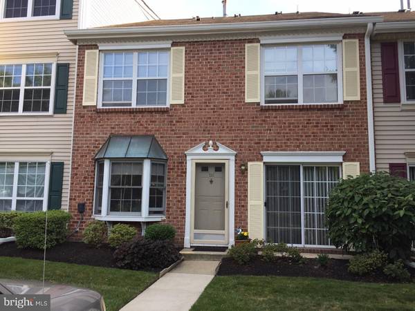 110 VERSAILLES CT, Hamilton, NJ 08619