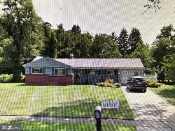 5 BAYBERRY RD, Ewing, NJ 08618