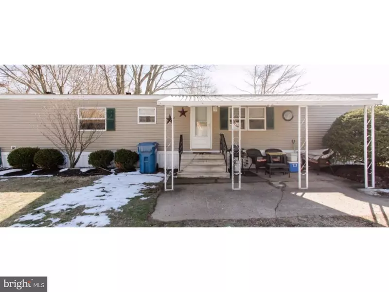 8301 WINDSOR DR, Morrisville, PA 19067