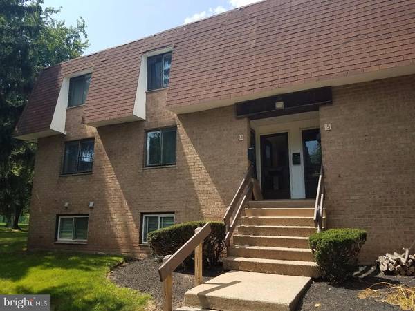 885 N YORK RD #14A, Warminster, PA 18974