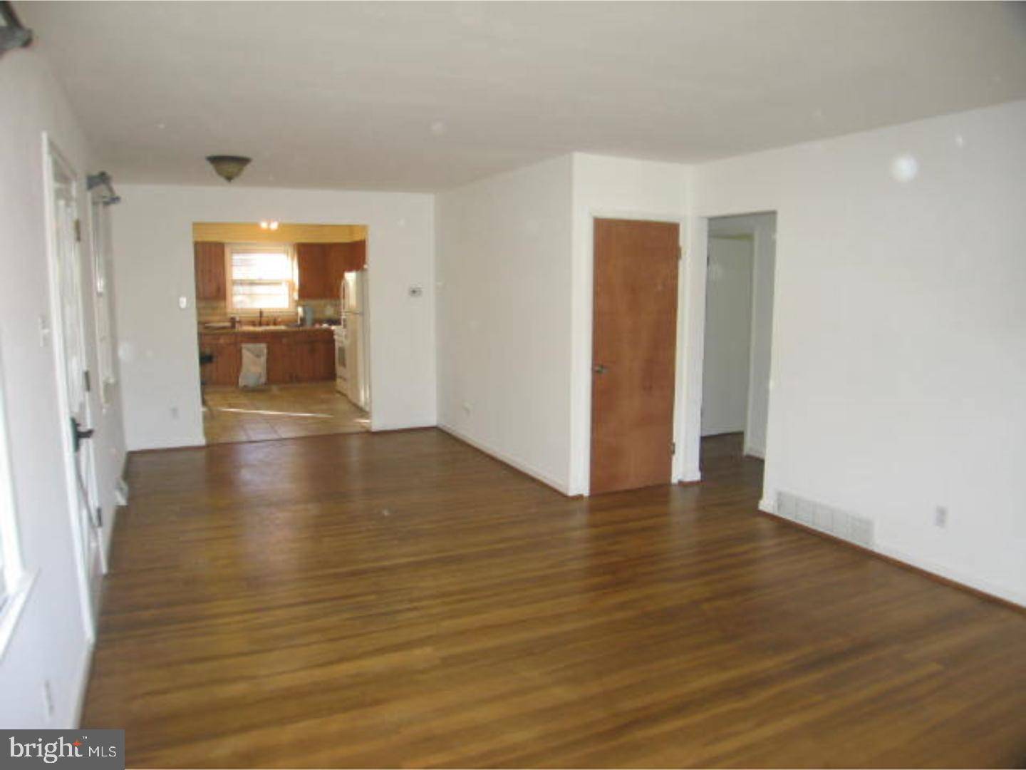 Turnersville, NJ 08012,809 COACH RD