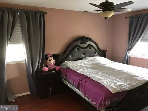 Gibbstown, NJ 08027,200 ASHTON DR