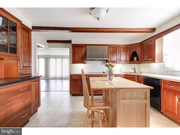 Gibbstown, NJ 08027,136 THOMPSON AVE