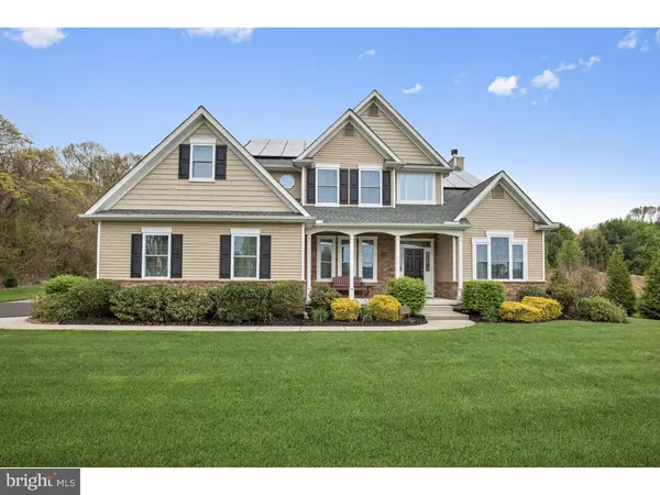 124 DAYLIGHT DR, Mullica Hill, NJ 08062