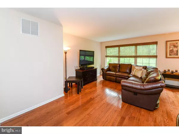 Mantua, NJ 08051,56 WOODSTREAM CT