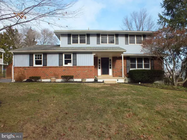 3303 SKYLINE DR, Wilmington, DE 19808