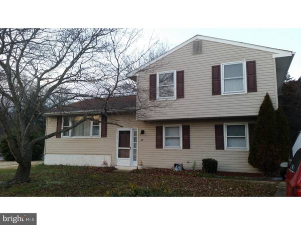 64 UPLAND CT, Newark, DE 19713