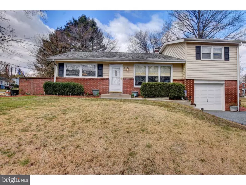 5 E KENMORE DR, Wilmington, DE 19808