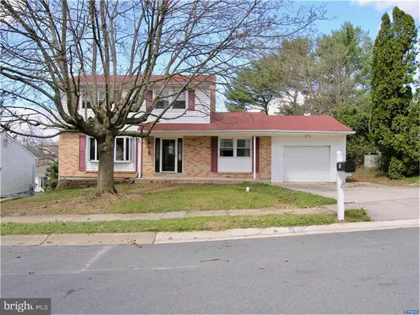 13 HIGGINS RD, Newark, DE 19711