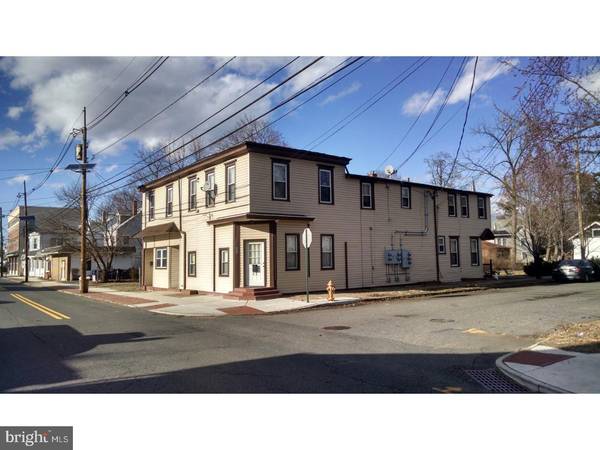 454-456 COOPER ST, Beverly, NJ 08010