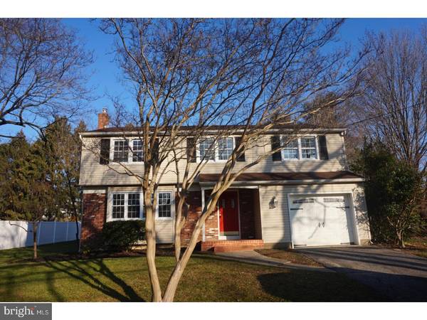 5 ARROWHEAD DR, Evesham Twp, NJ 08053