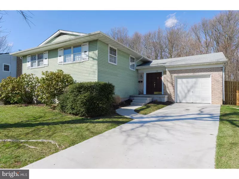 220 SAINT DAVID DR, Mount Laurel, NJ 08054