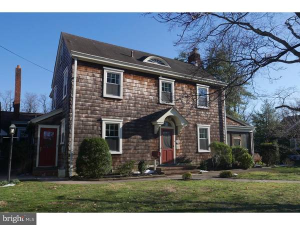 12 E CHESTNUT ST, Bordentown, NJ 08505