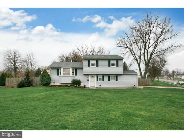 748 HOLLY LN, Westampton, NJ 08060