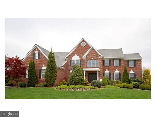 20 MILLENNIUM DR, Columbus, NJ 08022