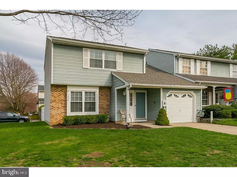 100 BANWELL LN, Mount Laurel, NJ 08054