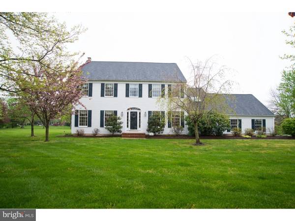 649 N SARATOGA DR, Moorestown, NJ 08057