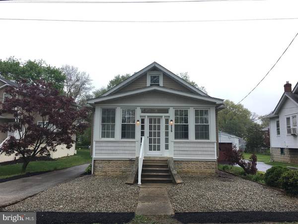 215 S LIPPINCOTT AVE, Maple Shade, NJ 08052