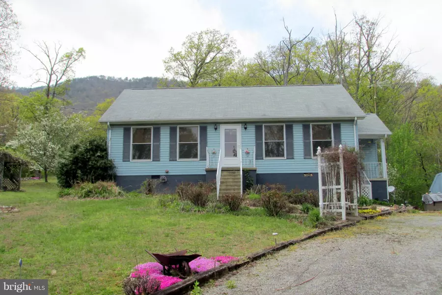 324 WHITE OAK RD, Luray, VA 22835