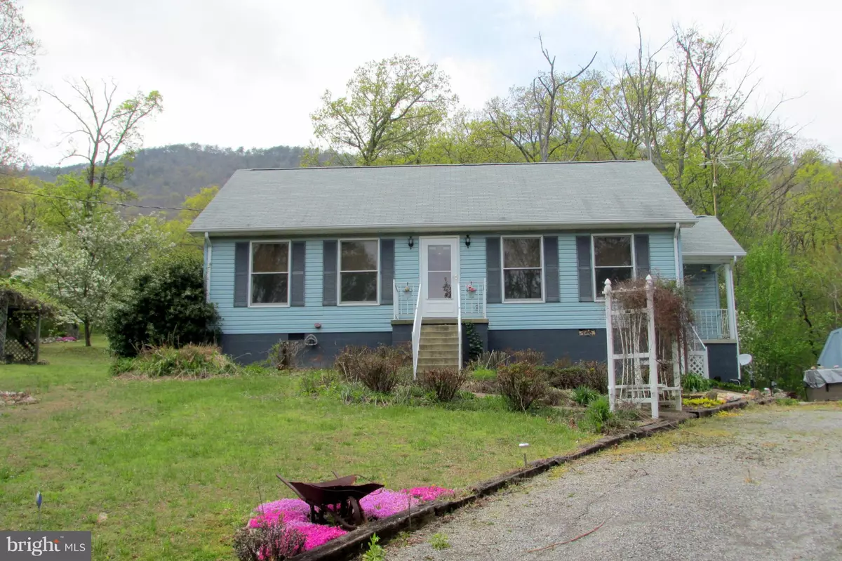 Luray, VA 22835,324 WHITE OAK RD