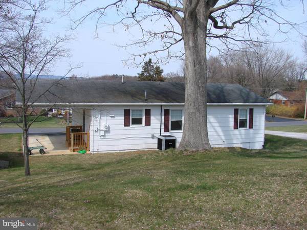 Luray, VA 22835,4 NICHOLS RD