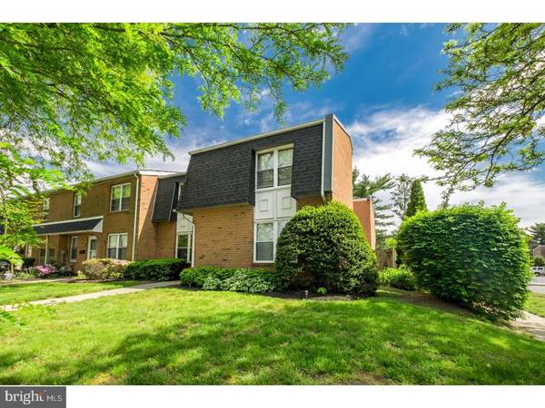 2044 HARBOUR DR, Palmyra, NJ 08065