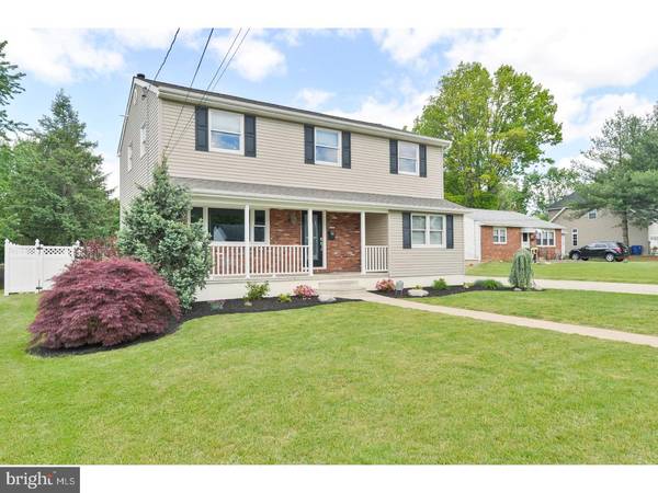 59 5TH AVE, Maple Shade, NJ 08052