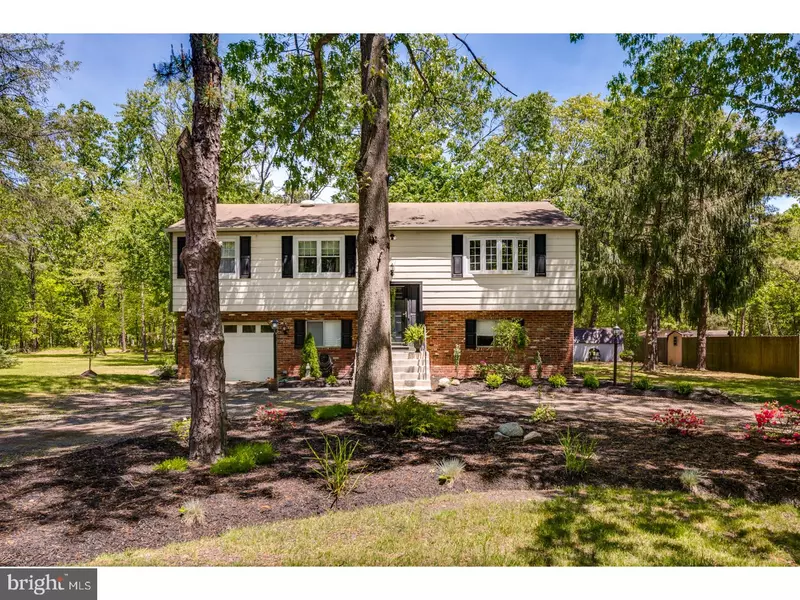 216 POPLAR AVE, Marlton, NJ 08053