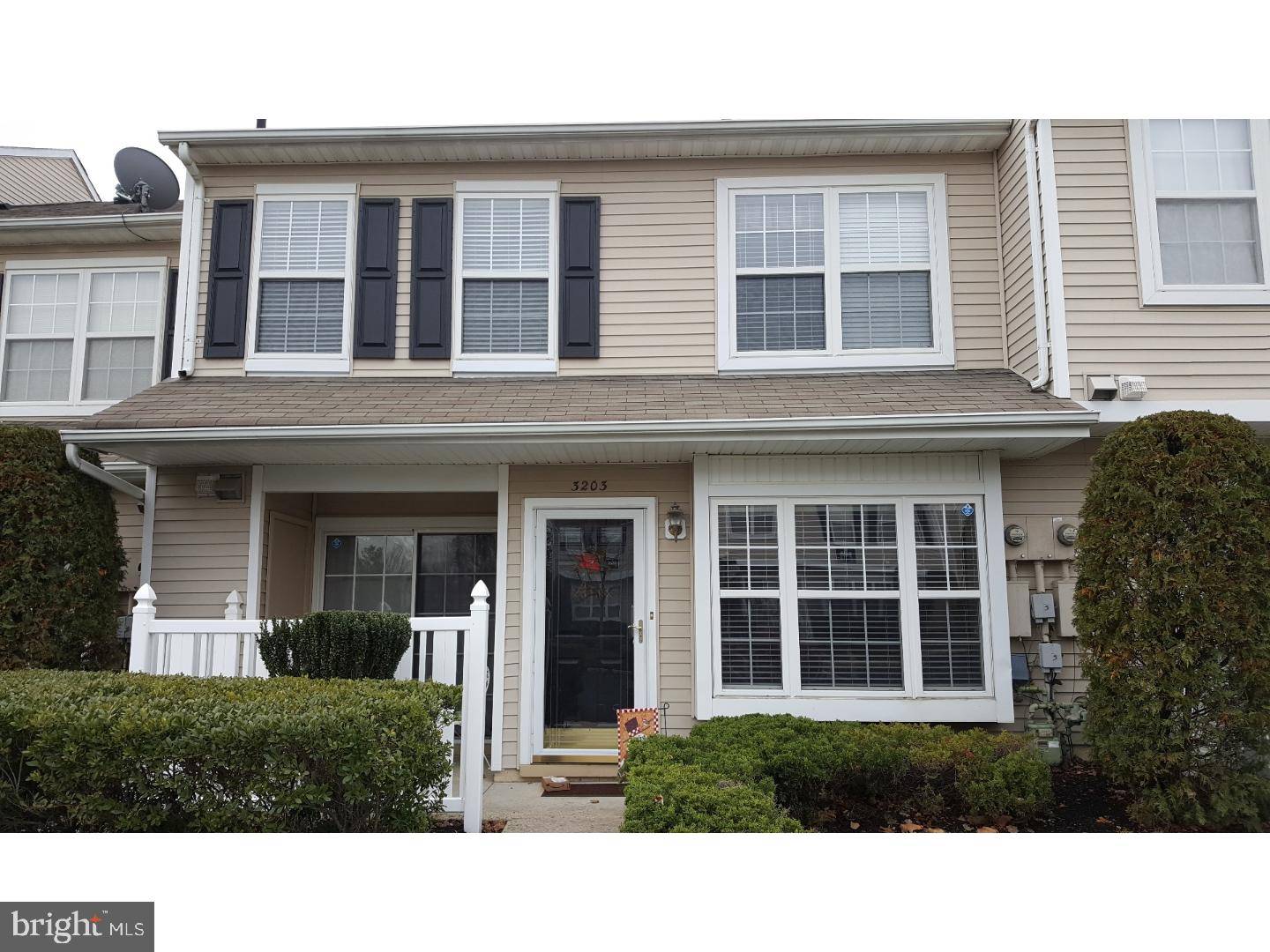 3203 SAXONY DR, Mount Laurel, NJ 08054