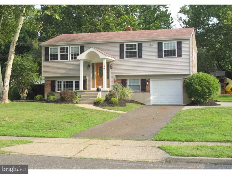 109 WOODVIEW LN, Cinnaminson, NJ 08077