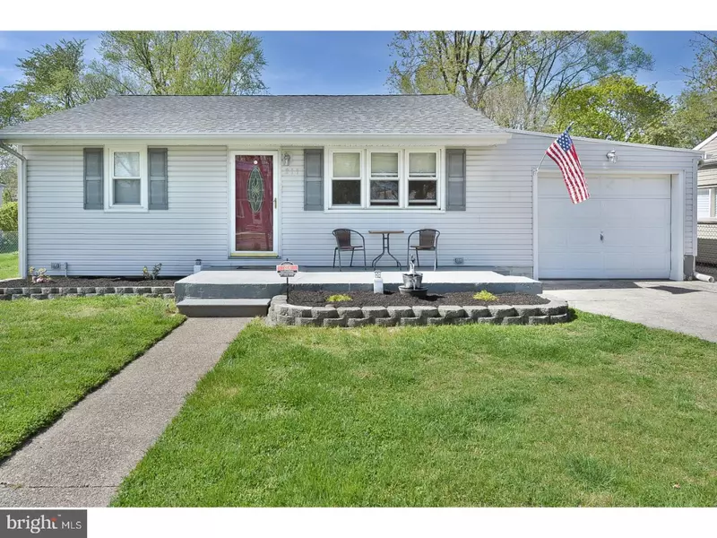 211 W GERMANTOWN AVE, Maple Shade, NJ 08052