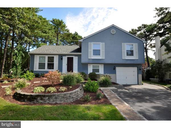 5 MASTERS CIR, Marlton, NJ 08053