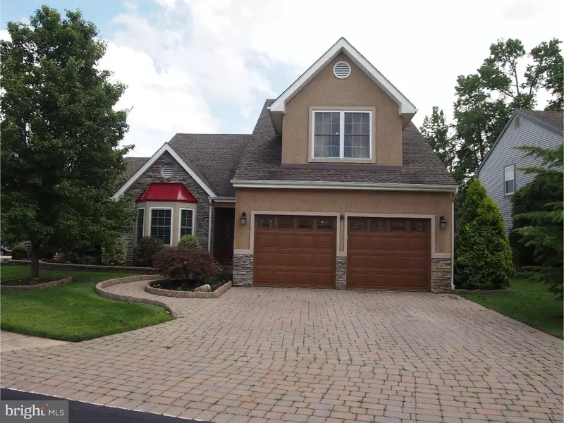 15 HARTZEL CT, Mount Laurel, NJ 08054