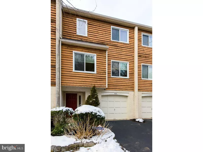 303 S SOUTHPOINT DR, Chadds Ford, PA 19317